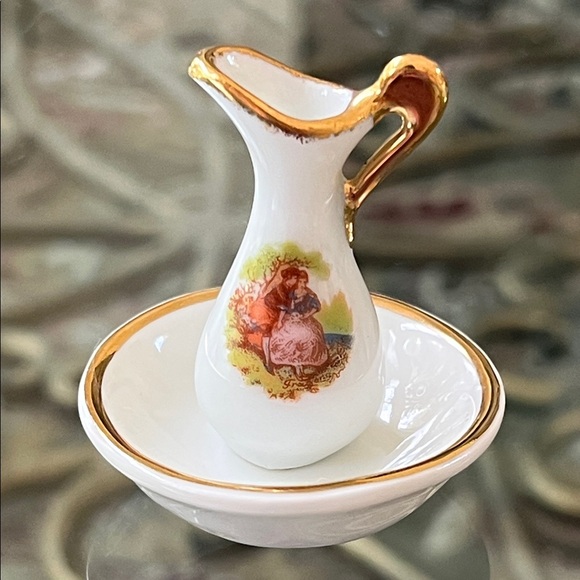 Limoges Other - Limoges White and Gold set